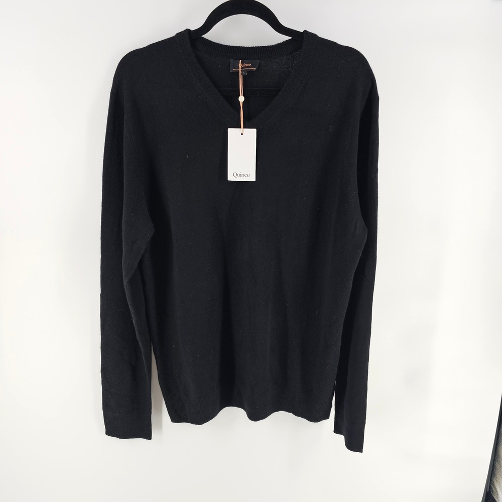Quince 100% Mongolian Cashmere V-Neck Sweater Mens Large Black Quiet Luxury NWT